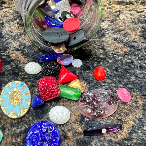 Antique glass Cabochons very old in excellent condition. They are stunning. - Picture 3 of 3